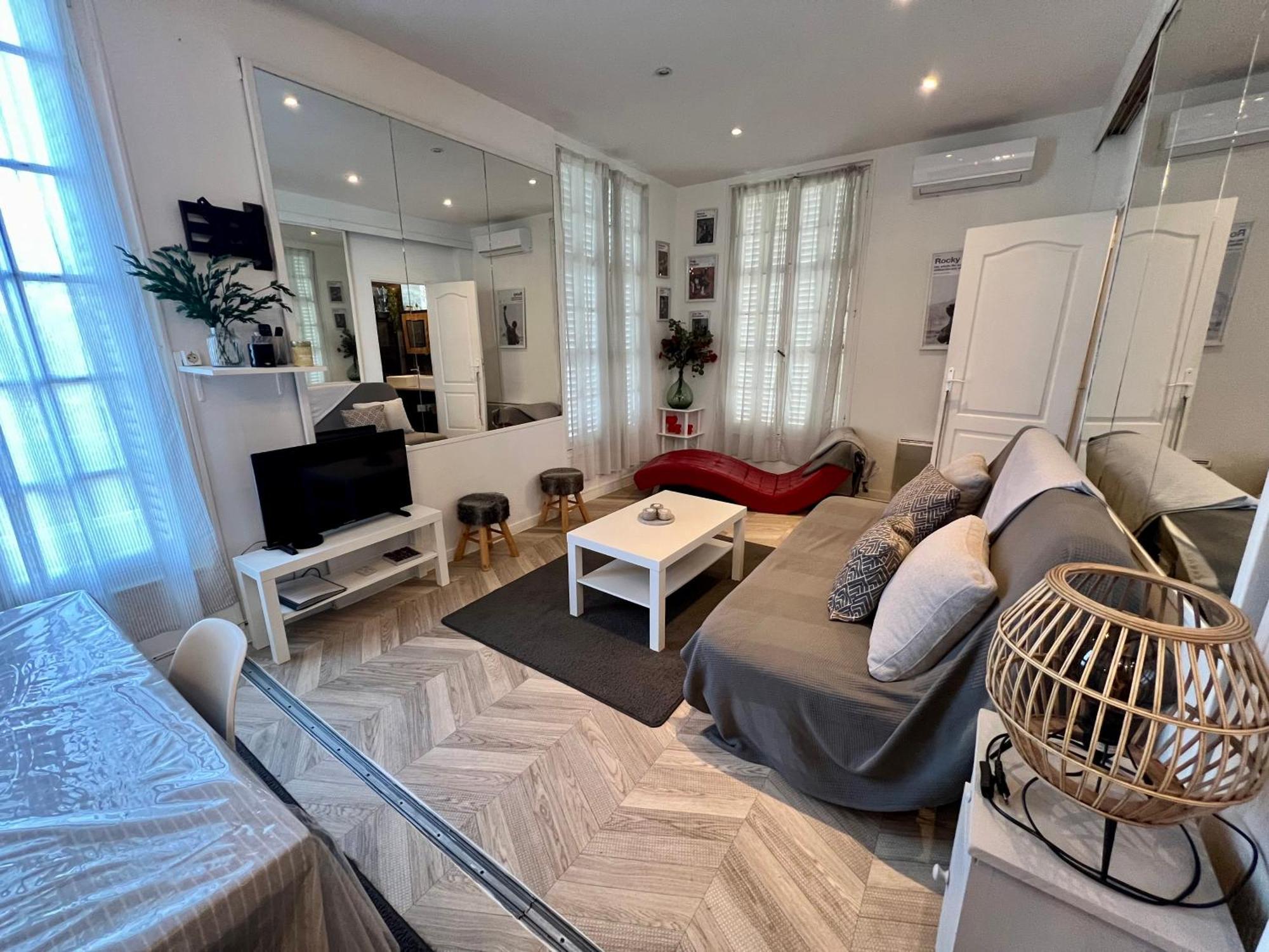 Lumineux Appartement, Jardin, Vu Sur